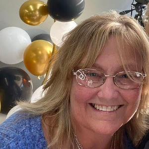 Meet your Posher, Sharon